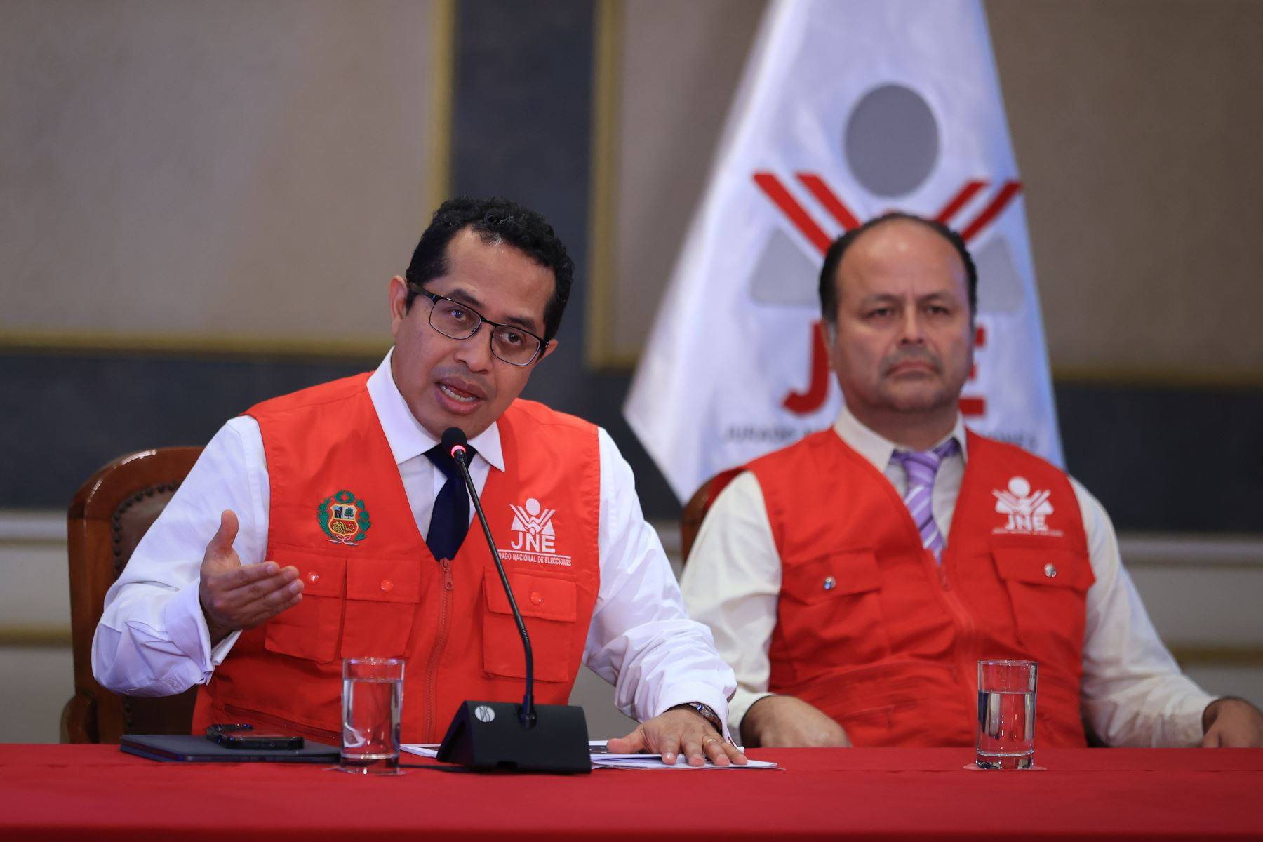 JNE exige garantizar el voto en el extranjero