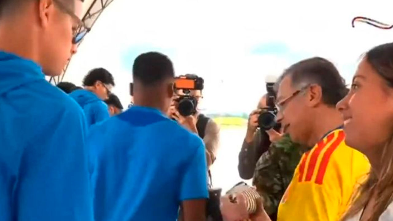 James Rodríguez en el ojo de la tormenta: cuestionan gesto hacia hija de Gustavo Petro antes del Mundial 2026