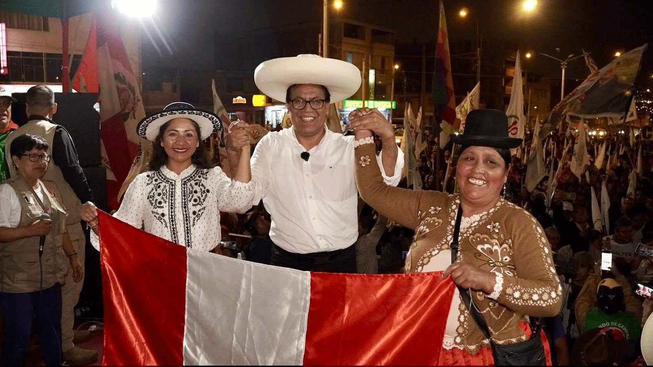 Juntos por el Perú acepta debatir con Fuerza Popular rumbo a segunda vuelta